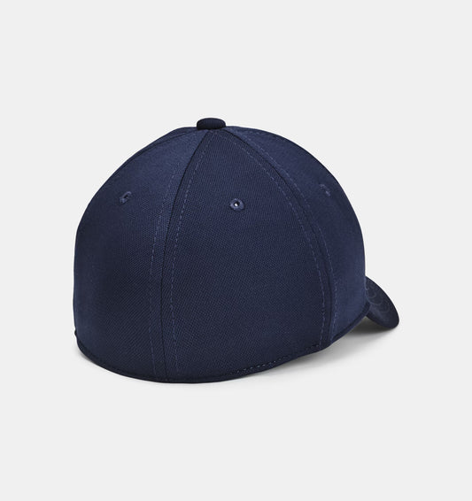 Casquette UA Blitzing - Under Armour bleue marine en maille texturée vue de dos, style ajusté sans fermeture, unisexe adultes.