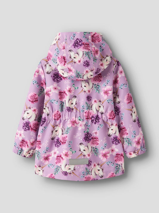 Manteau Mi-Saison - Name It coupe-vent violet à capuche avec imprimé licornes et fleurs roses pour enfant, vue de dos