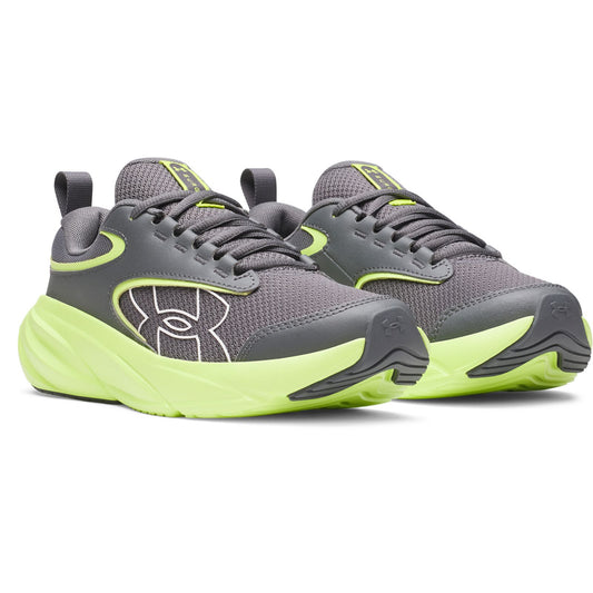 Espadrilles UA Surge 5 - Under Armour, chaussures de sport grises et vert fluo, mesh respirant et semelle épaisse, vue de trois quarts avant.