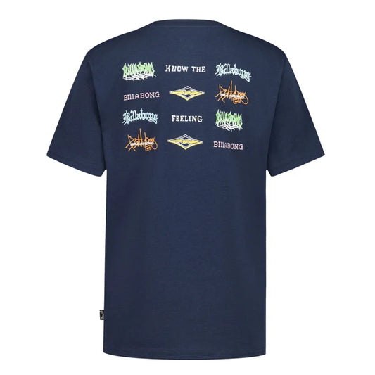 T-Shirt - Billabong bleu marine en coton avec motifs graphiques multicolores au dos, style décontracté, vue de dos.