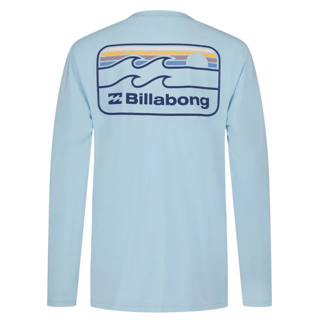 Chandail U.V - Billabong bleu clair manches longues en polyester et spandex, vue avant et dos avec logo vague et soleil couchant.