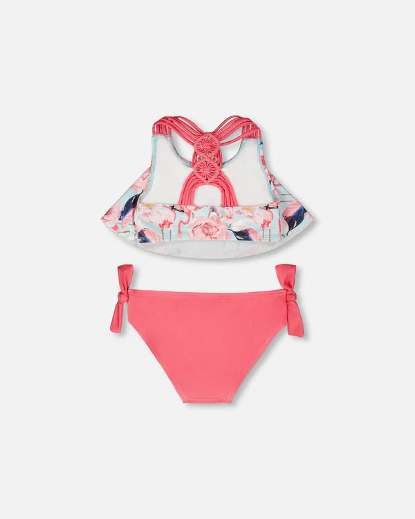 Maillot de bain - Deux Par Deux deux-pièces corail et motif flamants rose bleu, détail dos macramé triple bretelles, pour enfant fille.