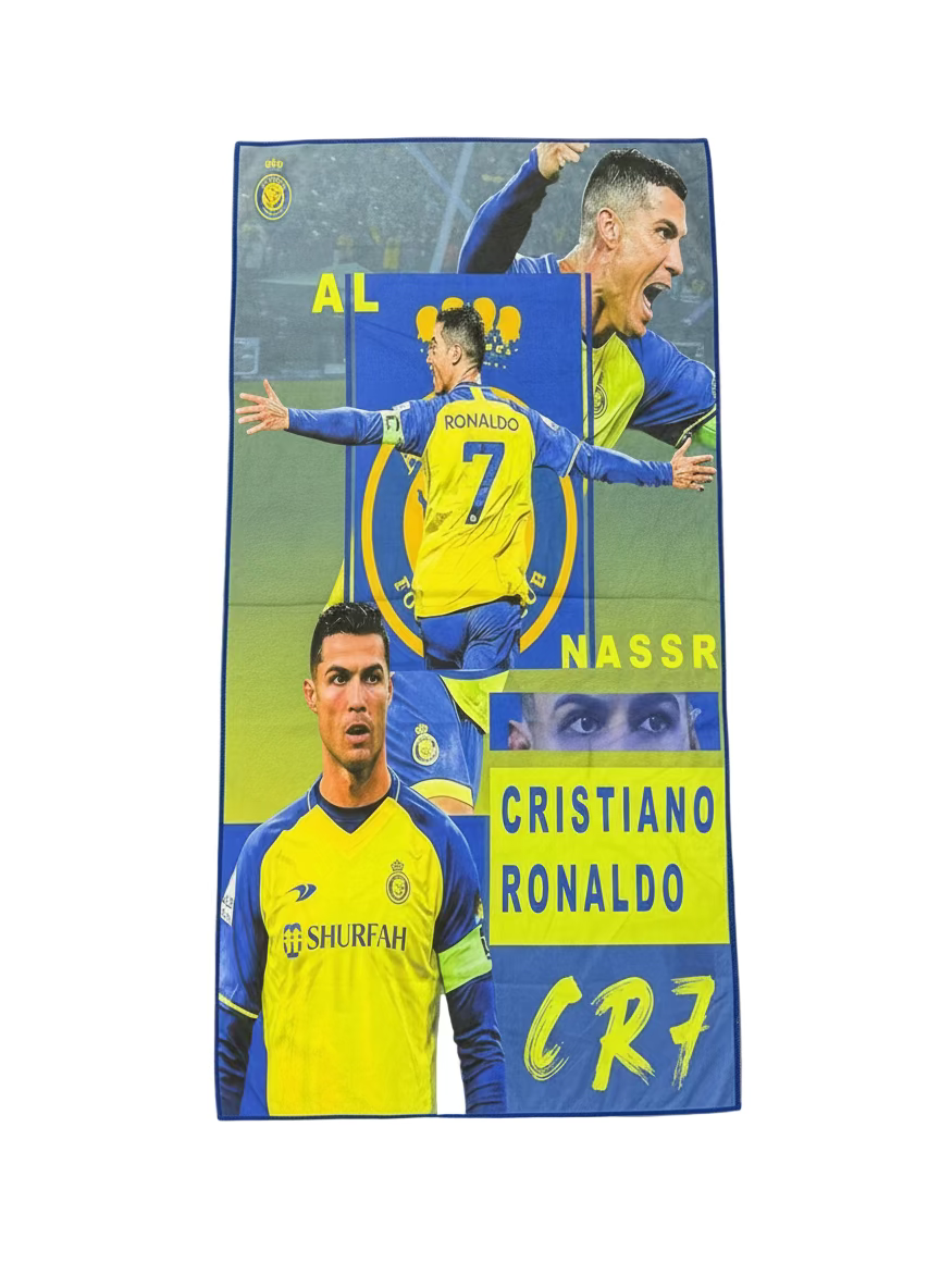 Serviette microfibre - Ronaldo jaune et bleu avec plusieurs portraits du joueur, style collage, vue de face.