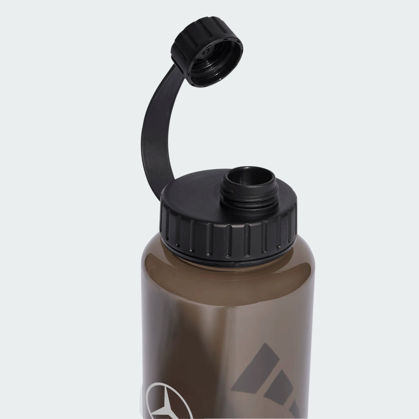 Bouteille Mercedes Amg Petronas Formula 1 TEAM - Adidas en plastique transparent marron avec bouchon noir vue de dessus ouverte