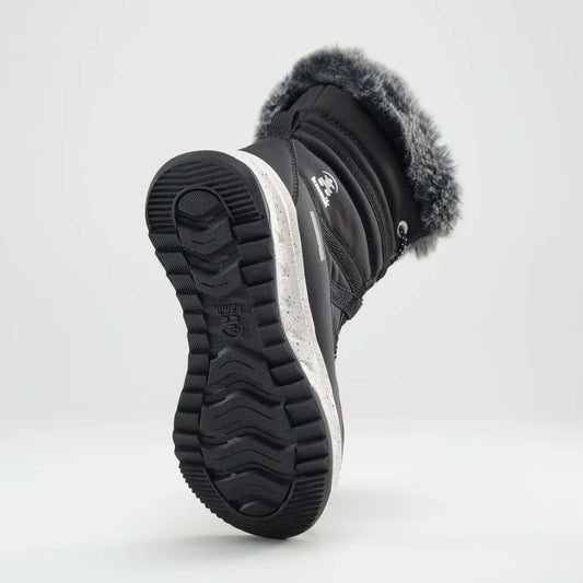 Bottes d'hiver Stormy F - Kamik noires avec doublure en fausse fourrure grise, vue du dessous montrant la semelle en caoutchouc antidérapante.