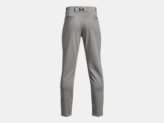 Pantalon de baseball UA Utility - Under Armour gris clair en tissu léger, vue de dos, coupe droite pour enfant garçon