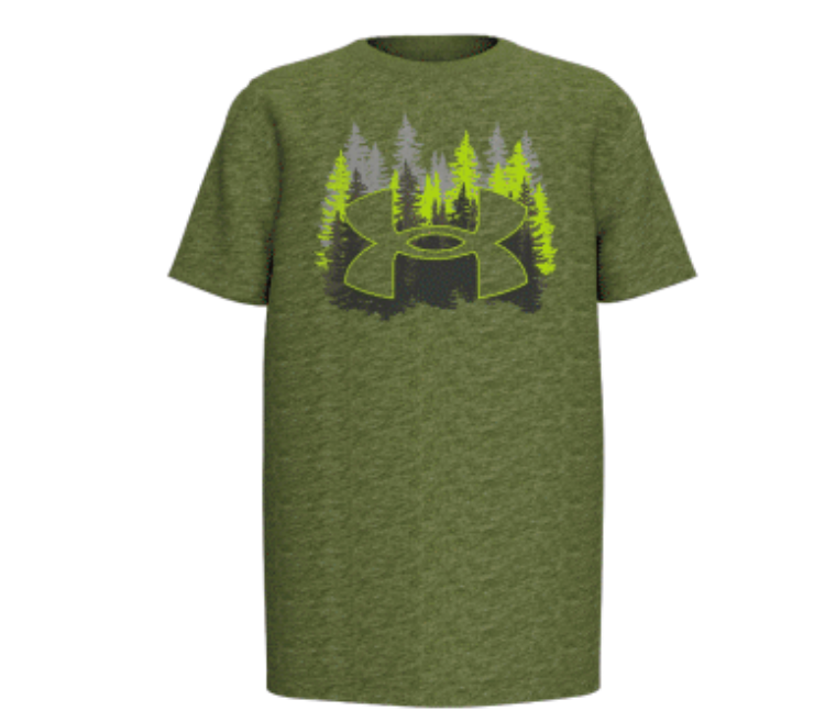 T-Shirt - Under Armour vert kaki avec logo noir et motifs d’arbres verts et gris, en coton, pour enfant, vue de face.