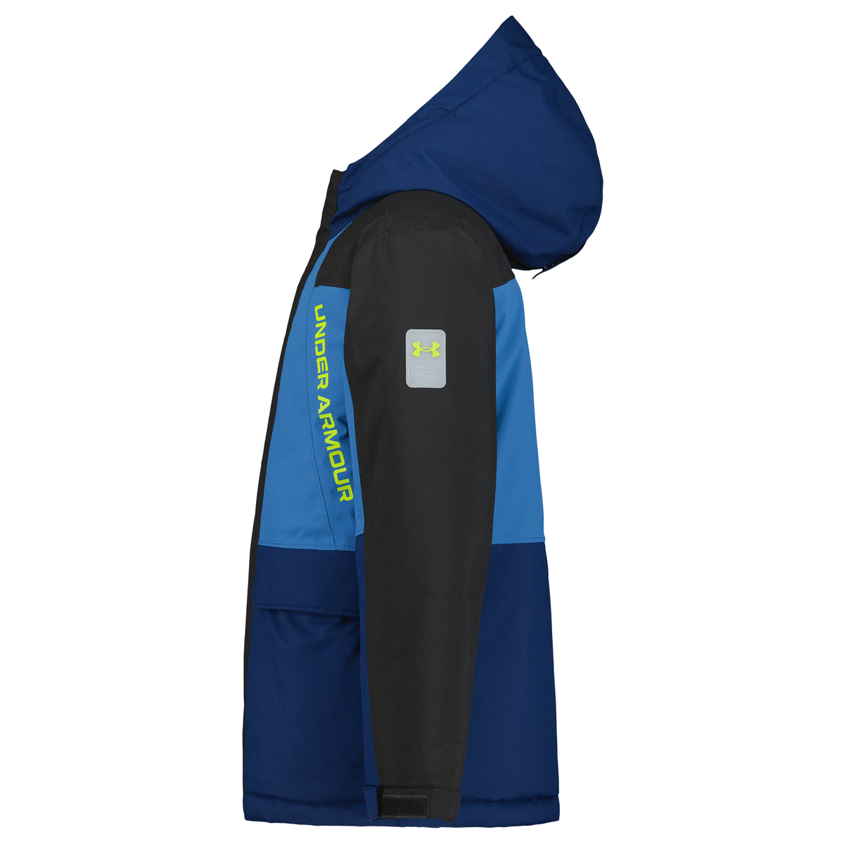 Manteau d'hiver - Under Armour bleu et noir à capuche, vue de profil, avec manches noires et logo sur la manche
