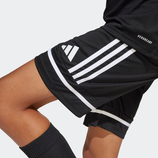 Short - Adidas noir avec bandes blanches latérales et logo, tissu polyester aéré, pour garçon, vue de profil gros plan