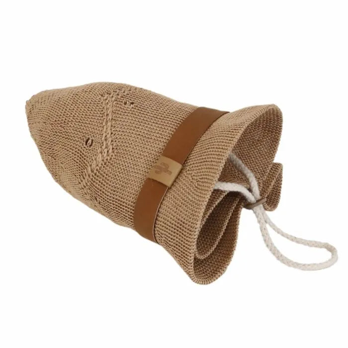 Chapeau - Calikids beige tricoté style Fedora avec bande marron et cordon blanc, pour garçon, vue détail côté plié