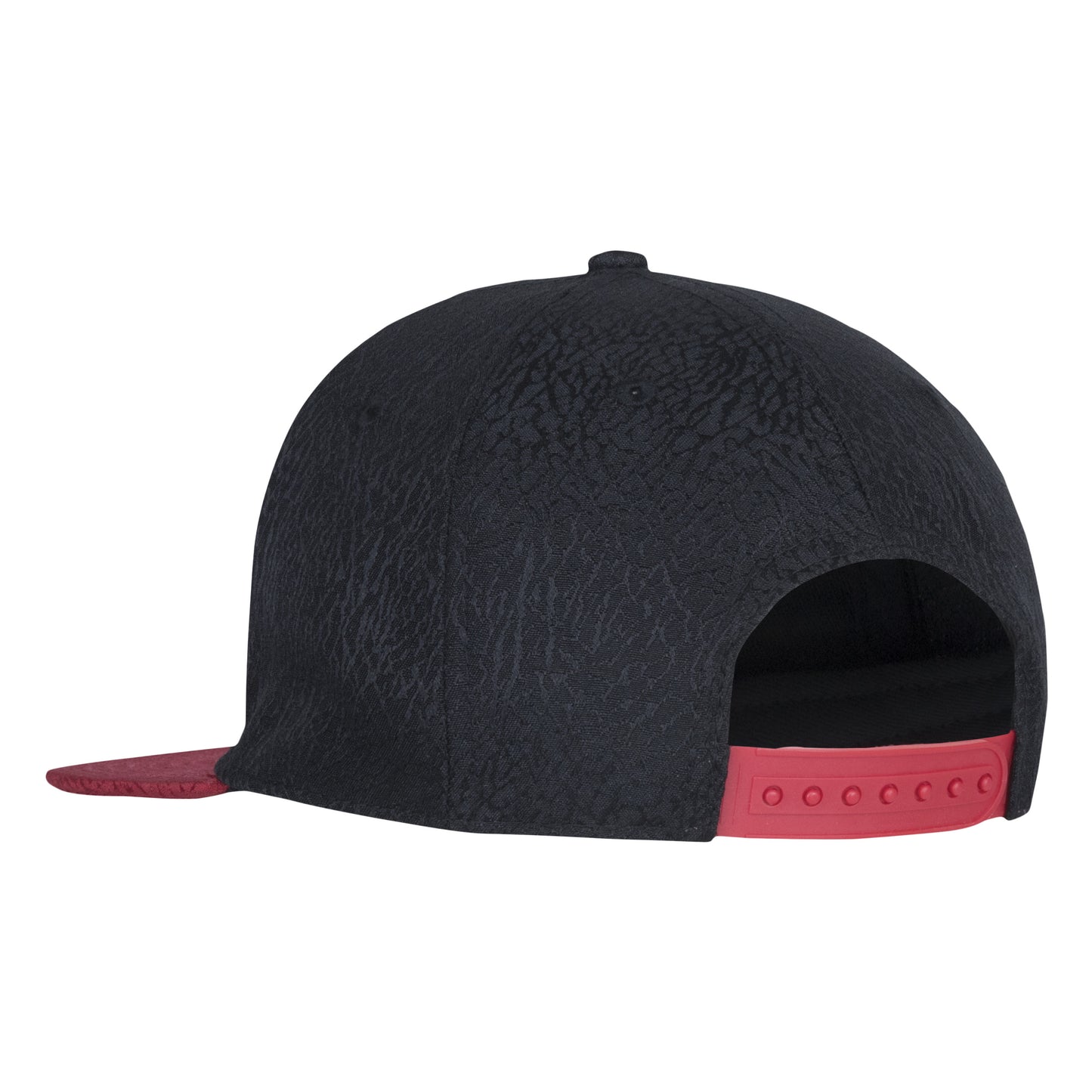Casquette - Jordan noire à texture subtile avec visière et fermeture réglable rouges, pour garçon, vue de dos.