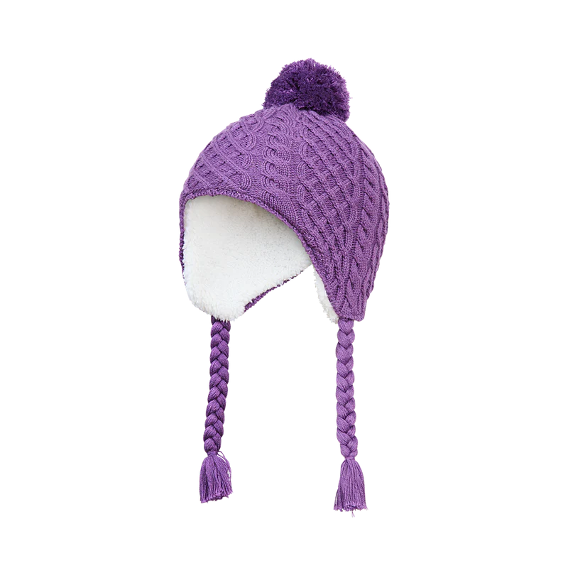 Tuque d'hiver péruvienne Chaperone - Kombi violette avec pompon bicolore et doublure Sherpa, vue de profil gauche