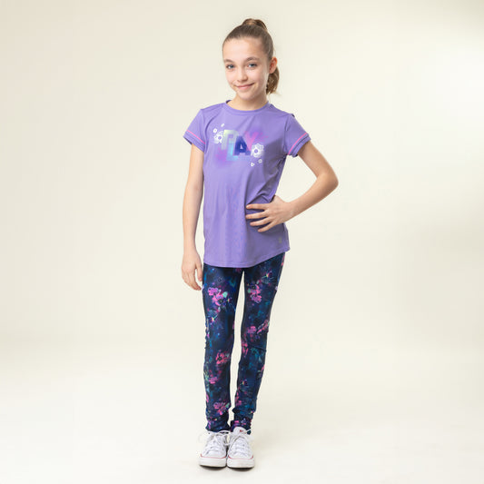 T-Shirt - Nanö violet imprimé avec manches courtes en jersey, pour fille, porté de face sur mannequin enfant.