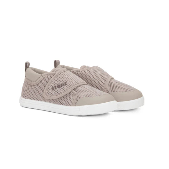Chaussures - Stonz Cruiser Toddler beige en mesh respirant avec semelle blanche, fermeture velcro, pour enfant, vue de profil gauche.
