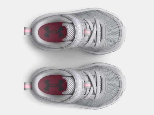 Espadrilles UA Assert 10 AC - Under Armour grises et roses en maille légère, sangle ajustable, pour fille, vue dessus.