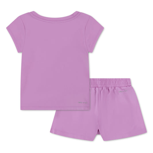 Ensemble Jupe-Short - Nike violet clair en tissu Dri-FIT, t-shirt et short, pour enfant, vue de dos.
