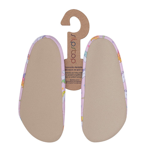 Slip Stop chaussons beige semelle antidérapante bordure lilas motifs multicolores, vue dessus sur support carton