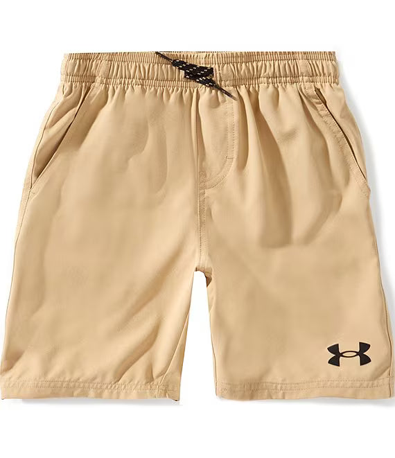 Short - Under Armour beige en tissu léger, style décontracté avec cordon noir, vue de face, pour homme adulte.