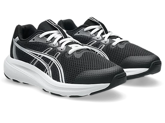 Espadriles Contend 10 GS - Asics, paire de chaussures enfant noires avec détails blancs, mesh respirant, vue de face en angle.