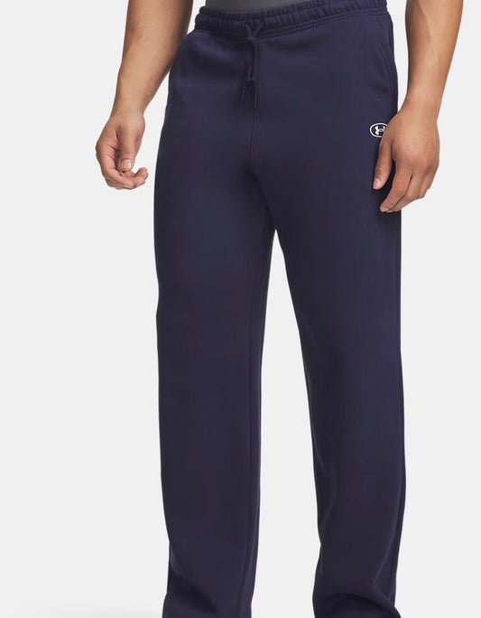 Pantalon UA Rival Fleece - Under Armour bleu marine en molleton doux, style décontracté, vue de face porté par un homme adulte