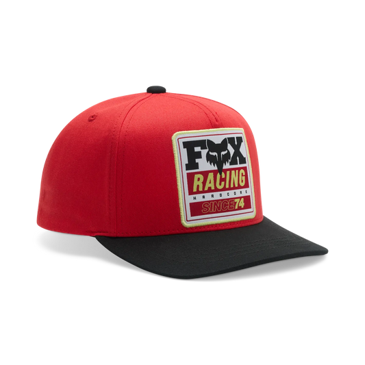 Casquette Since 74 Snapback - Fox rouge avec visière noire, logo Fox Racing sur le devant, style snapback, vue de côté.
