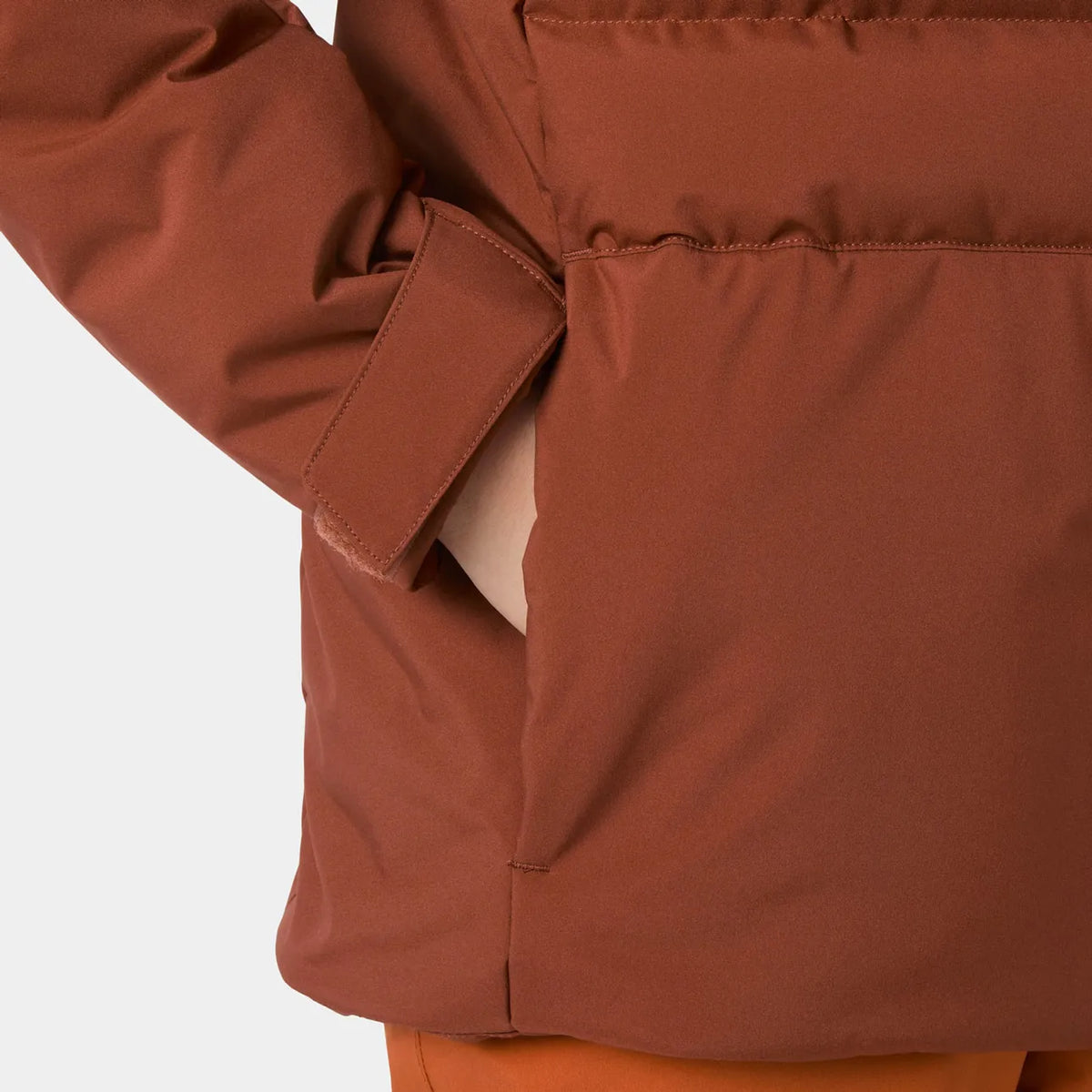 Manteau d'hiver Cyclone - Helly Hansen brun rouille, détail de la poche à rabat, vue rapprochée