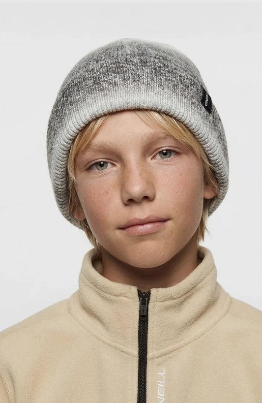 Tuque d'hiver Gradient Beanie - O'Neill grise à effet dégradé en maille, portée par un garçon, vue de face