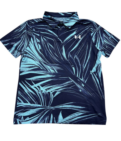 Polo - Under Armour bleu marine avec motifs feuilles turquoise, col classique, tissu polyester et élasthanne, vue de face.
