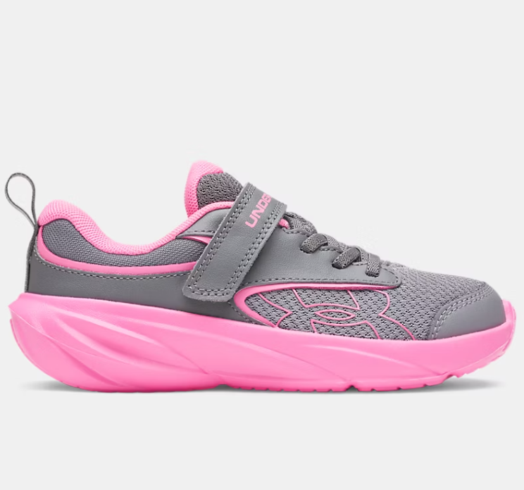 Espadrilles Surge 5 - Under Armour pour enfant, gris et rose, en mesh respirant avec fermeture velcro, vue de profil.