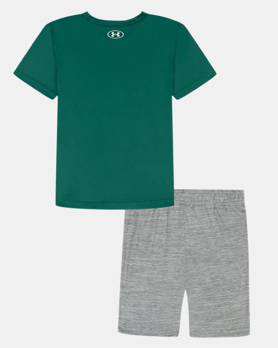 Ensemble Short - Under Armour avec t-shirt vert manches courtes et short gris chiné, pour enfant, vue de dos.