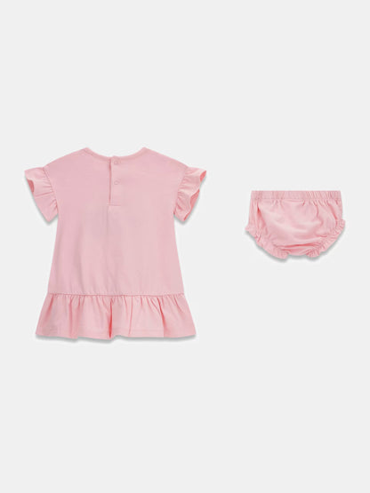 Robe + Culotte - Guess rose clair en coton pour bébé fille, manches courtes à volants, vue de dos avec culotte assortie.