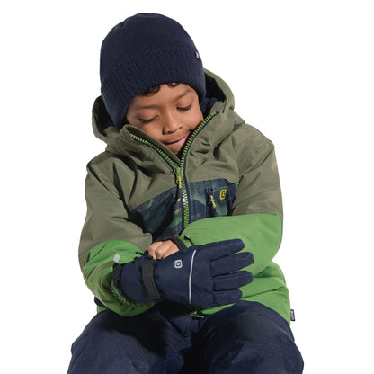 Gant d'hiver Aiden - Gusti, gant bleu marine porté par un enfant, vue de face, avec veste verte et bonnet bleu navy