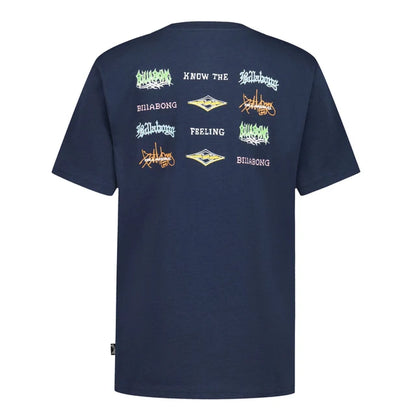 T-Shirt - Billabong bleu marine en coton avec motifs graphiques multicolores au dos, style décontracté, vue de dos.