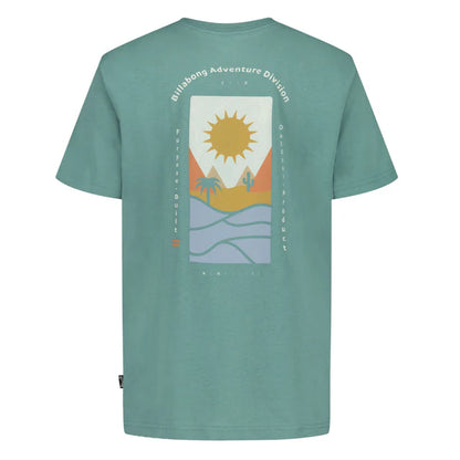 T-Shirt - Billabong vert bleu avec motif soleil et paysage nature orange et bleu, coton, vue de face et dos.