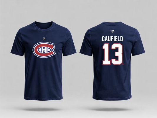 T-Shirt Canadiens Coton Bleu - Caufield en coton bleu marine avec logo Canadiens rouge et blanc devant, nom et numéro 13 au dos, vue de face et dos.