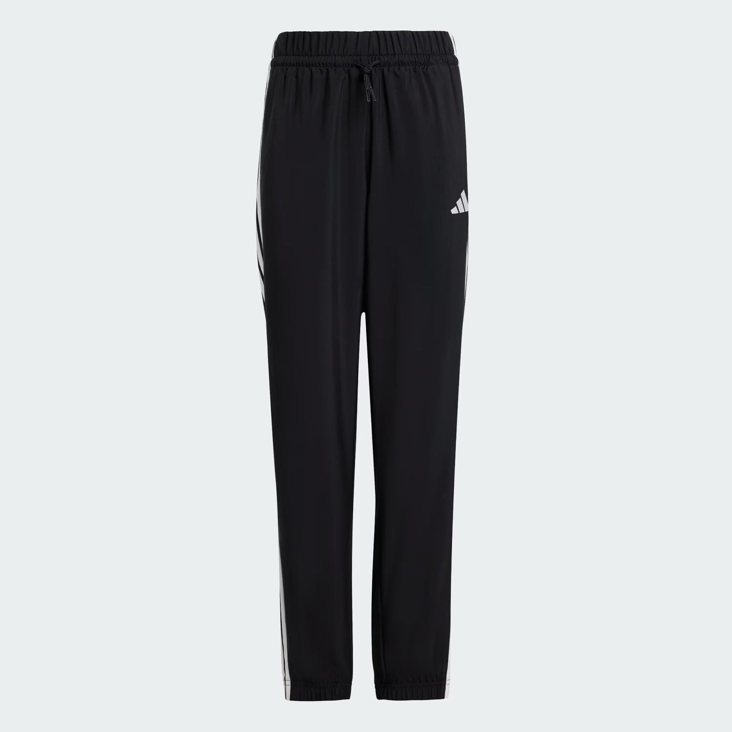 Pantalon - Adidas noir avec logo blanc sur la cuisse, taille élastique avec cordon, destiné aux enfants, vue de face, matière légère et respirante.