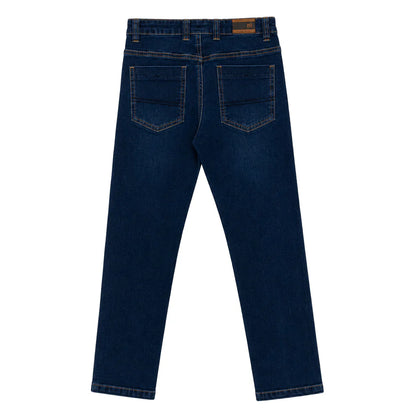 Pantalon - Nanö en jean bleu foncé pour enfant, vue de dos avec poches arrière et coutures contrastantes marron.