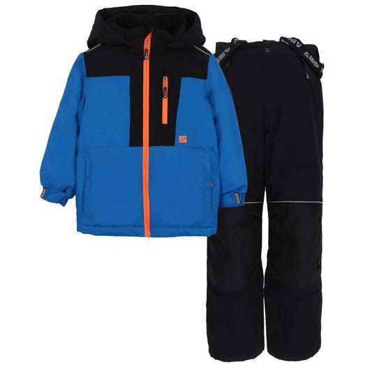 Habit de neige Chris - Nanö, ensemble veste bleue et noire avec fermeture éclair orange, pantalon noir avec bretelles, pour enfant, vue de face.