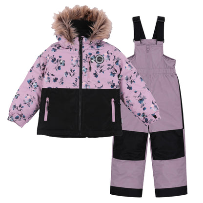 Habit de neige - Peluche & Tartine pour enfant fille, combinaison et veste roses à motifs floraux bleus, capuche imitation fourrure, vue de face sur fond blanc.