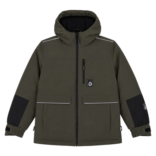 Manteau d'hiver - Snö kaki avec détails noirs et réflecteurs blancs, style moderne, matière imperméable, pour enfant, vue de face sur fond blanc.