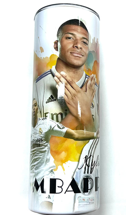 Bouteille isotherme - Mbappé blanche avec portrait coloré et motifs oranges, vue de face en acier inoxydable lisse