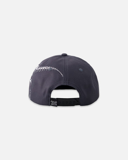 Casquette - Deux Par Deux noire pour garçon avec imprimé squelette de dinosaure, vue de dos sur fond blanc