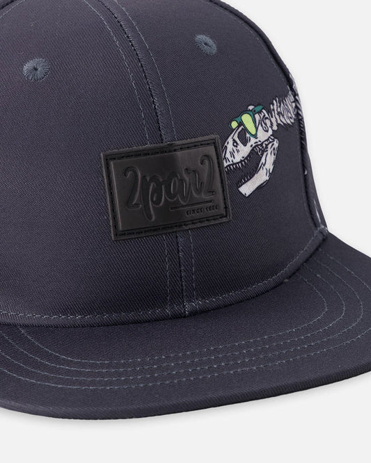 Casquette - Deux Par Deux noire avec visière plate, logo 2par2 et motif squelette de dinosaure, pour garçon, vue détail face.