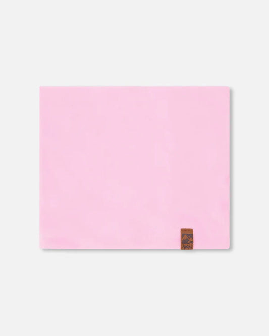 Cache-cou Mi-Saison - Deux Par Deux rose clair en polyester et élasthanne, détail tissu avec étiquette, pour enfant, vue de face.