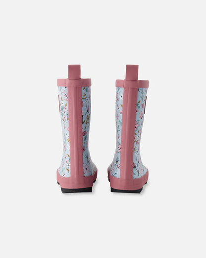 Bottes de pluie - Deux Par Deux enfant, motifs floraux roses et bleus, détails roses, vue de dos en caoutchouc naturel.
