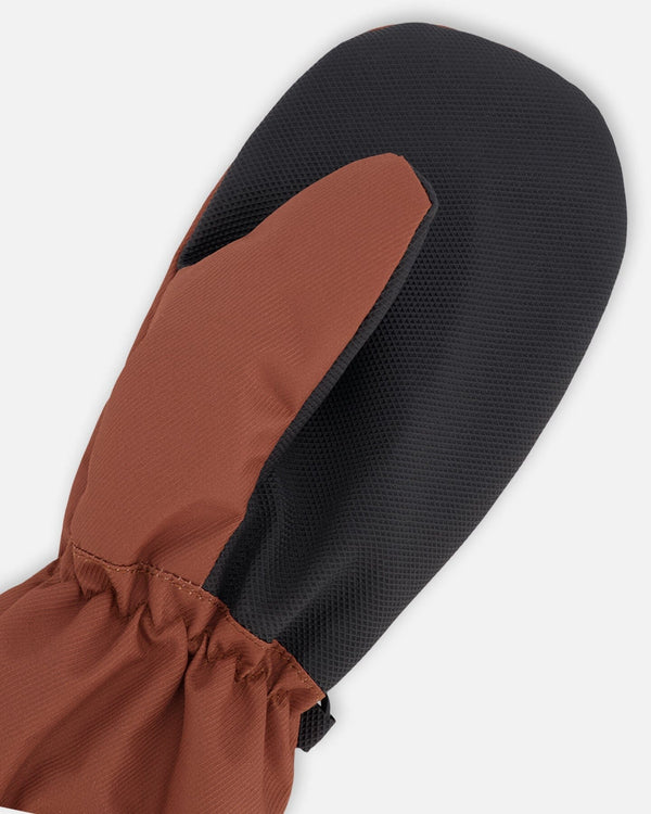 Mitaines Mi-Saisons - Deux Par Deux en polyester recyclé orange et noir, détail de la paume, vue rapprochée