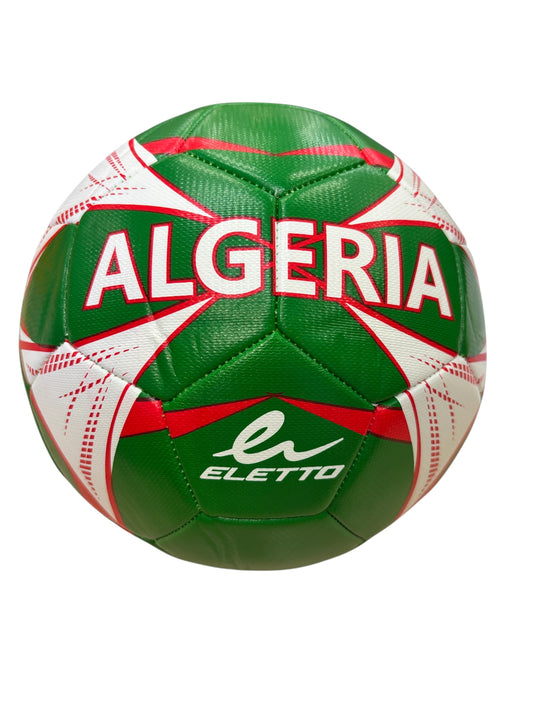 Ballon de soccer Algeria - Eletto vert, blanc et rouge, texture synthétique, vue de face sur fond blanc.
