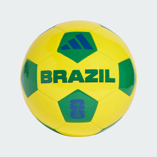 Ballon FIFA World Cup 26 Official Brazil Club - Adidas jaune et vert, motifs verts, vue de face.
