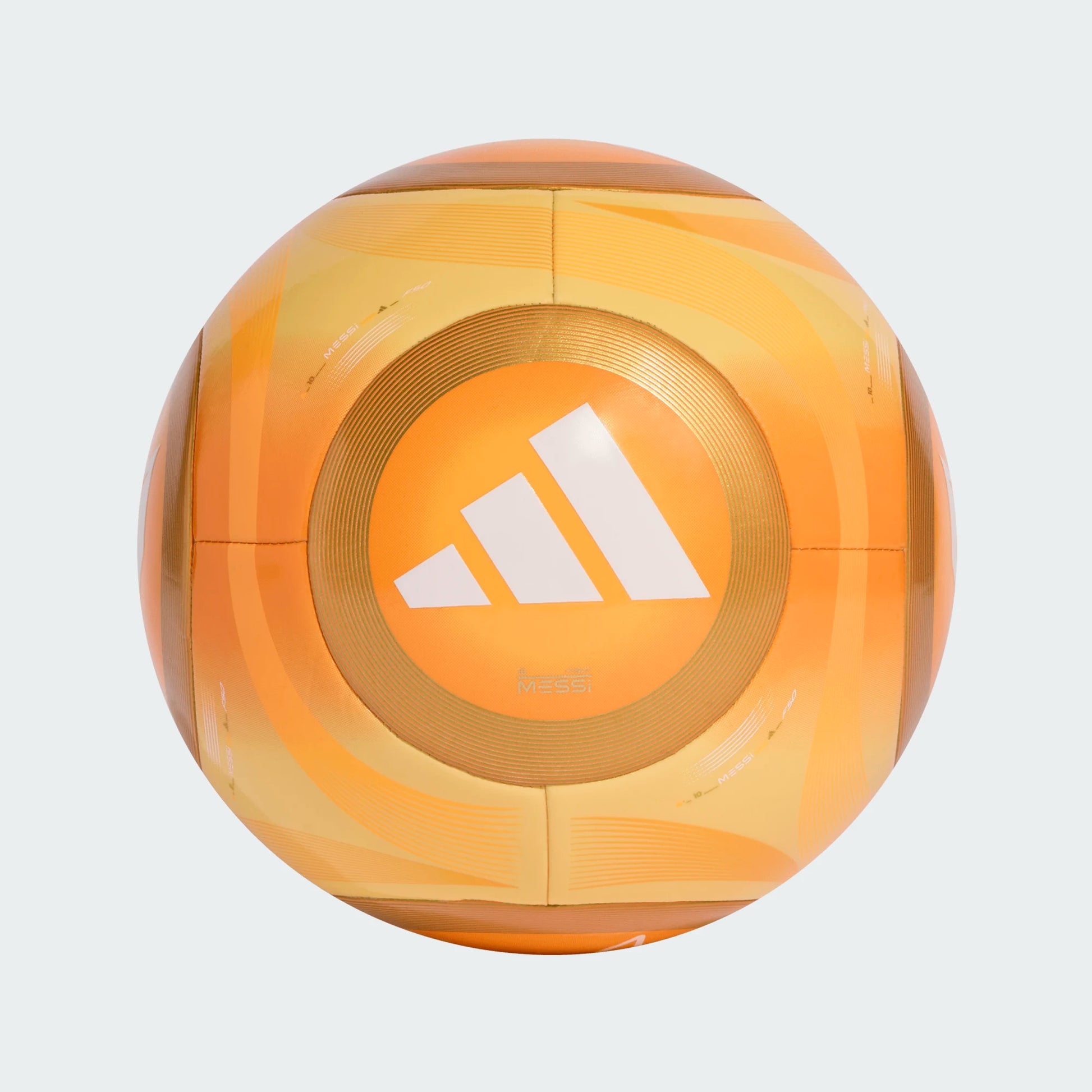 Ballon de soccer Messi Club - Adidas orange et jaune avec logo blanc, vue de face, surface lisse en matériau synthétique.