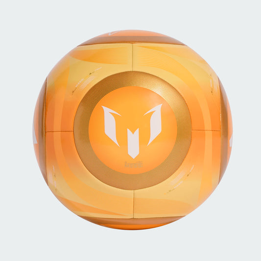 Ballon de soccer Messi Club - Adidas orange et jaune avec logo blanc, vue de dessus, matériel synthétique lisse.